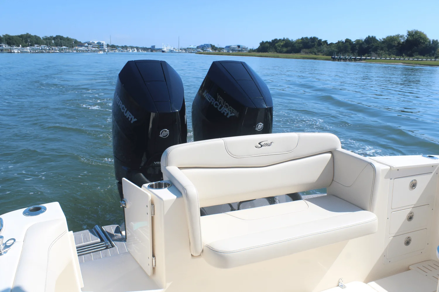 2026 Scout 305 LXF Image Thumbnail #14