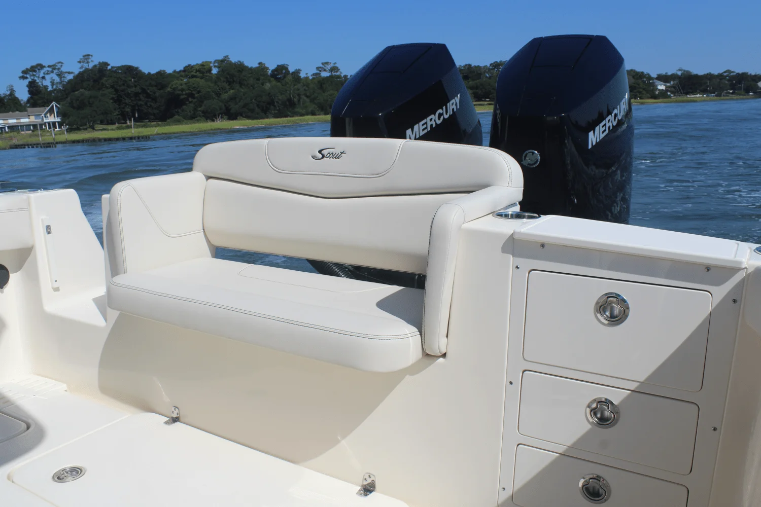 2026 Scout 305 LXF Image Thumbnail #17