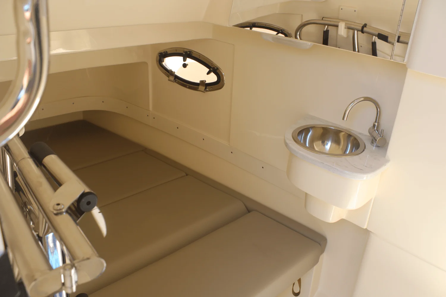 2026 Scout 305 LXF Image Thumbnail #30