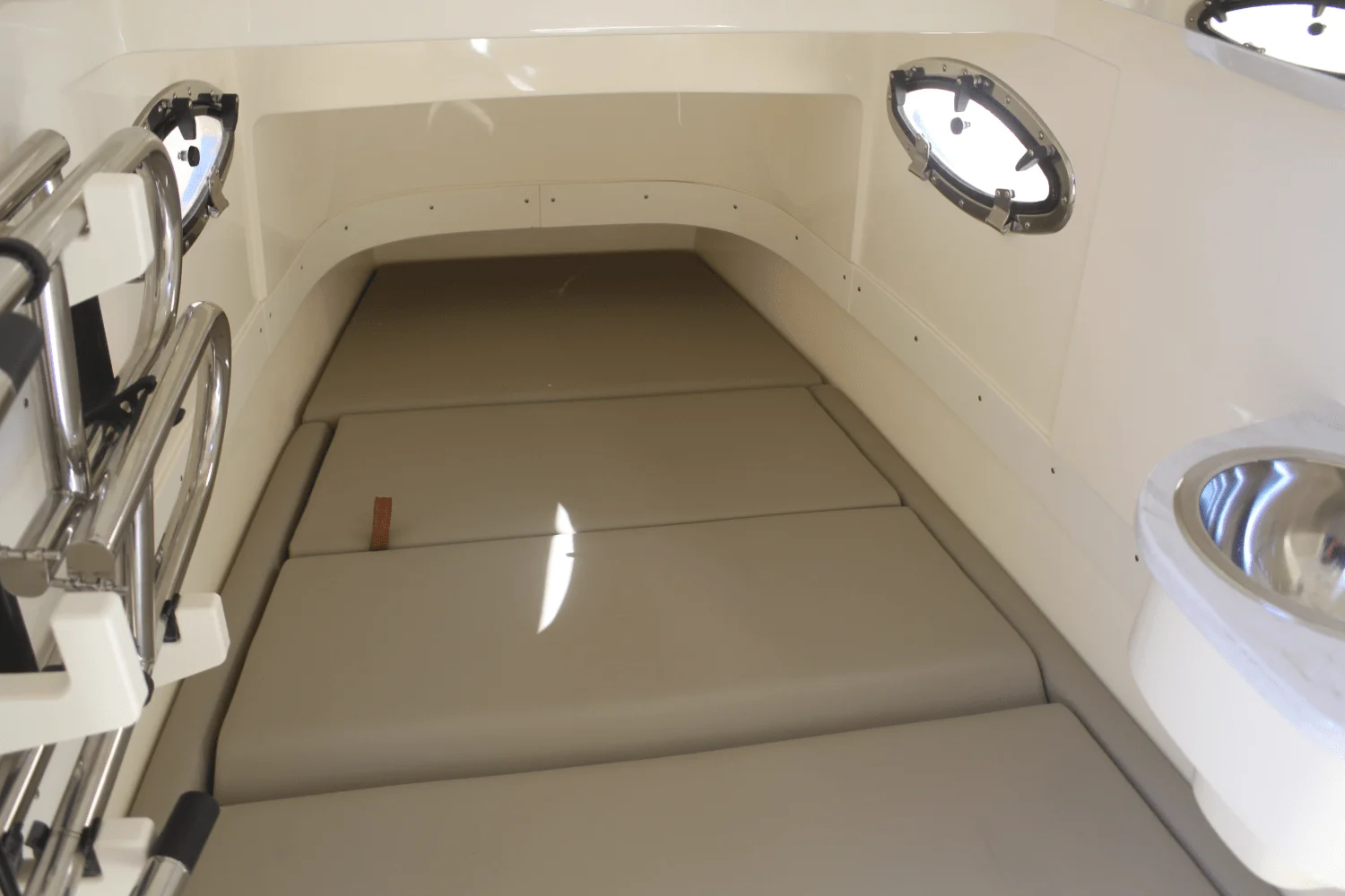 2026 Scout 305 LXF Image Thumbnail #31