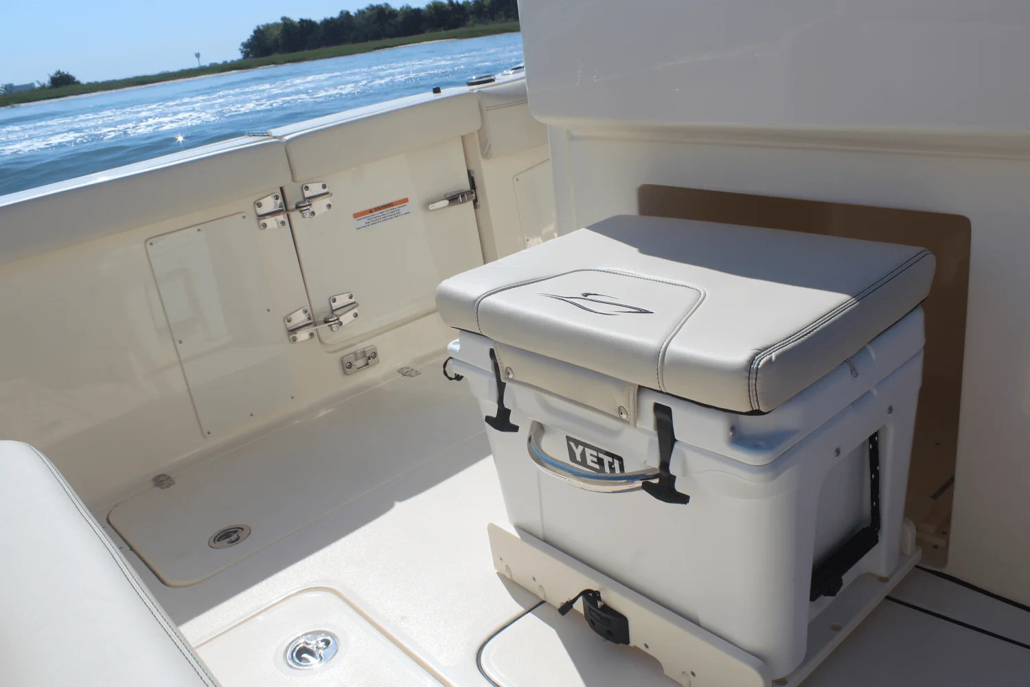 2026 Scout 305 LXF Image Thumbnail #23