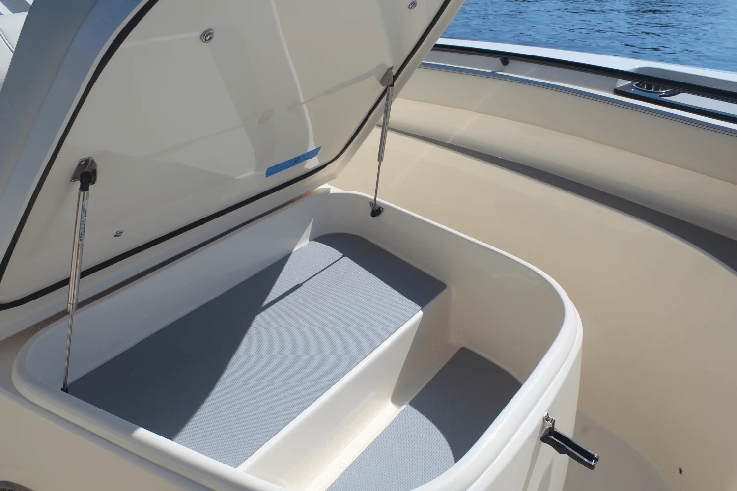 2026 Scout 305 LXF Image Thumbnail #41