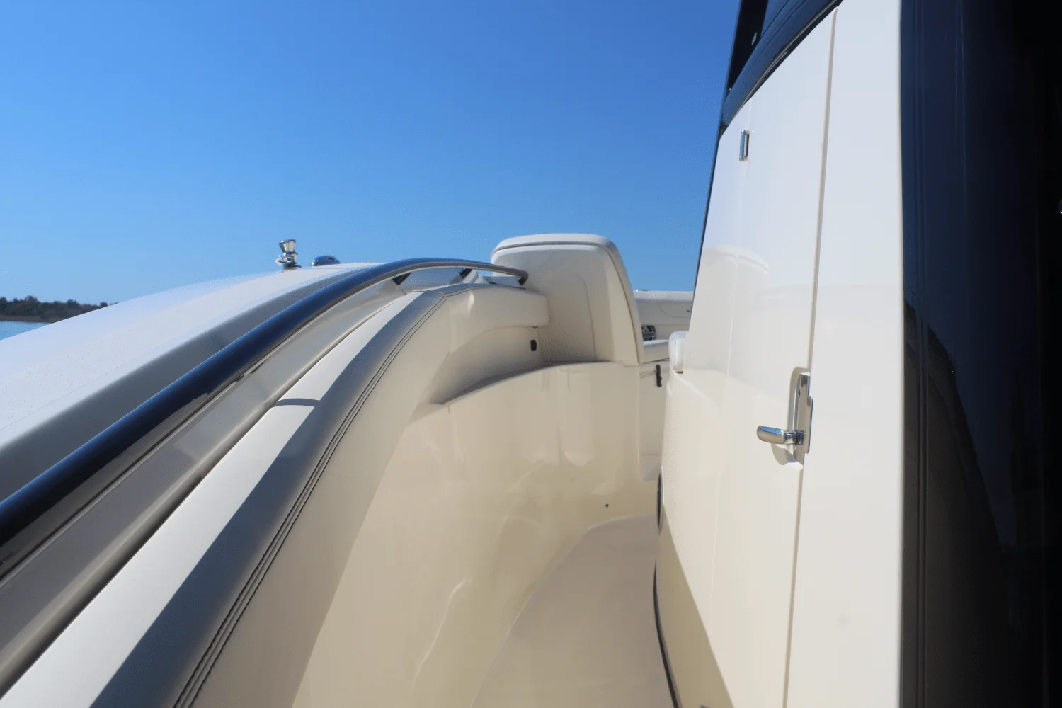 2026 Scout 305 LXF Image Thumbnail #29