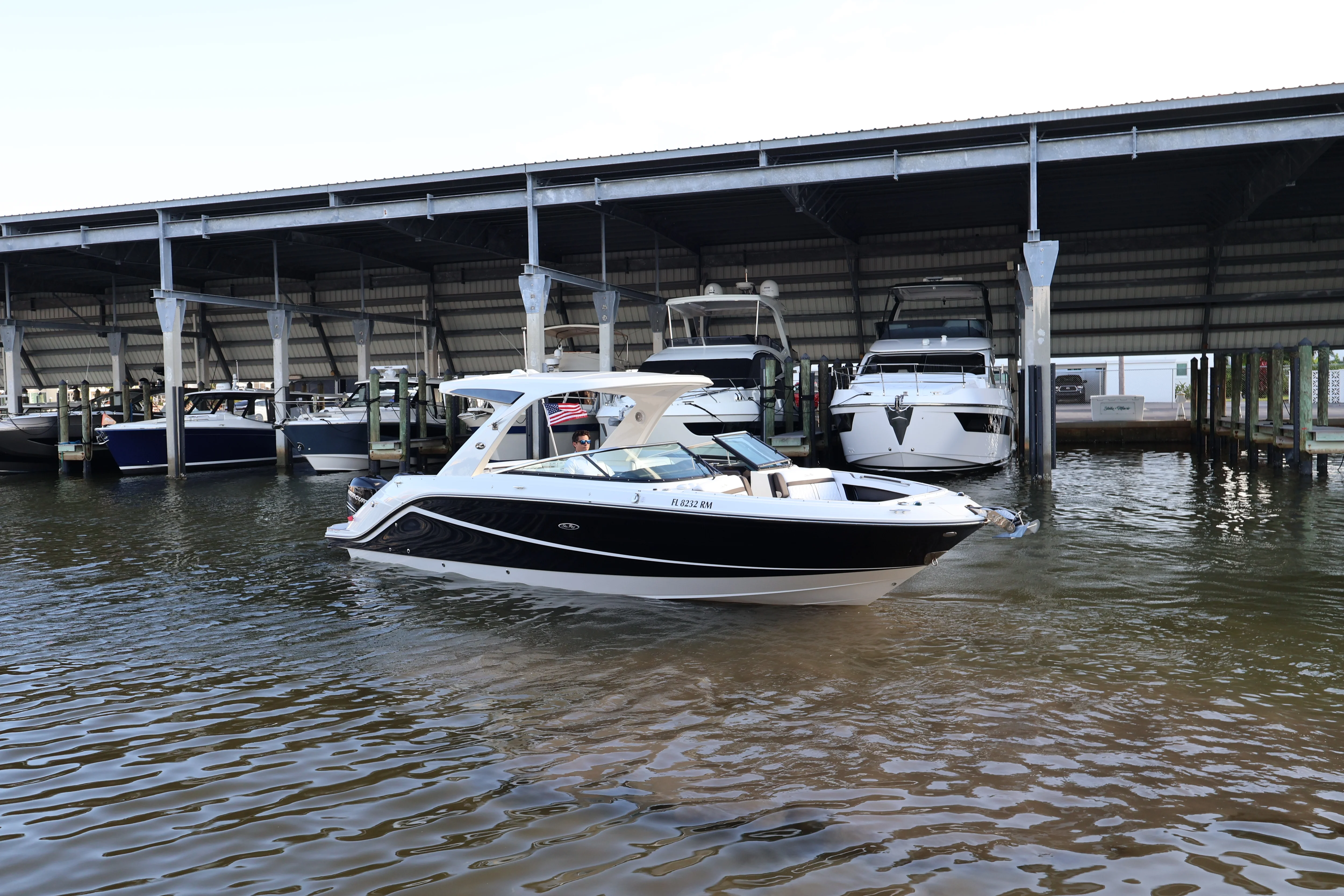 2018 Sea Ray SLX 310 OB Image Thumbnail #0