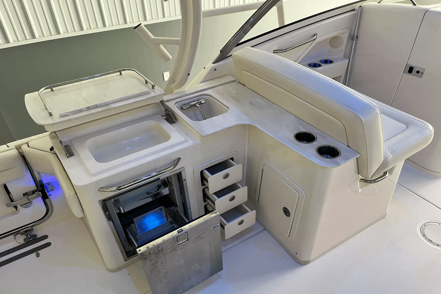 2018 Grady-White 325 FREEDOM Image Thumbnail #21