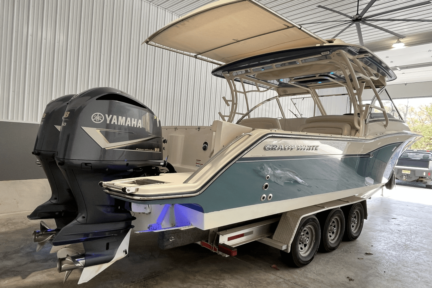 2018 Grady-White 325 FREEDOM Image Thumbnail #2