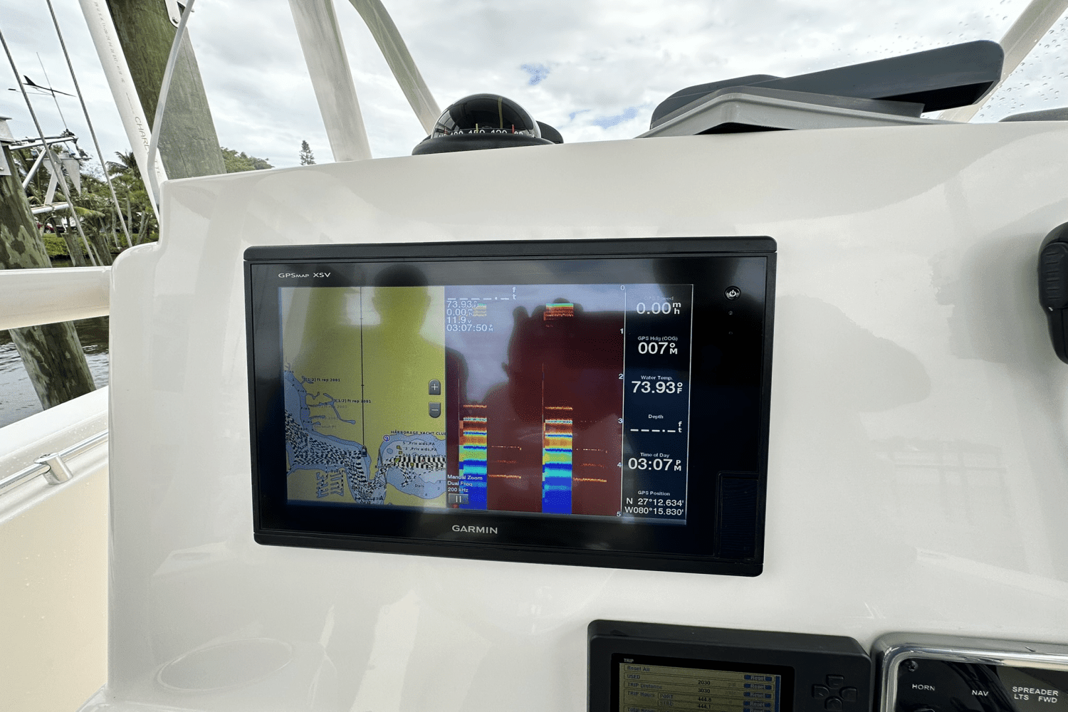 2018 Cobia 277 CC Image Thumbnail #30