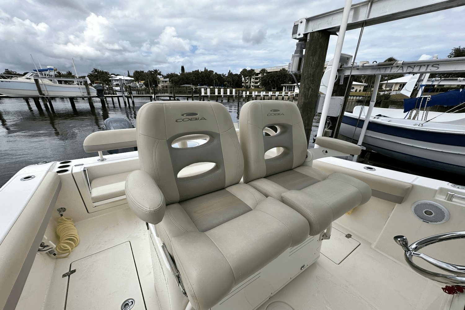 2018 Cobia 277 CC Image Thumbnail #27