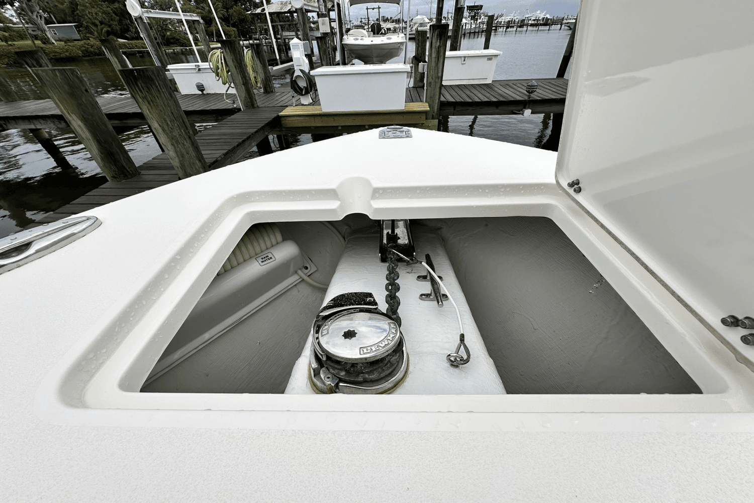 2018 Cobia 277 CC Image Thumbnail #41