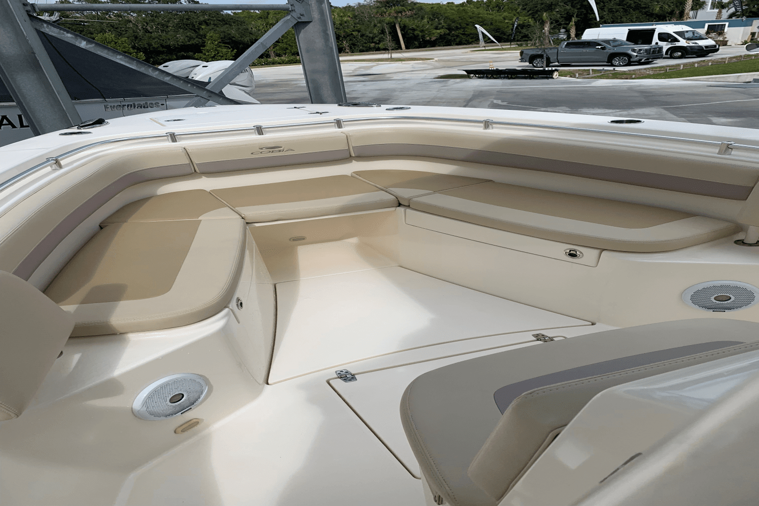 2018 Cobia 277 CC Image Thumbnail #43