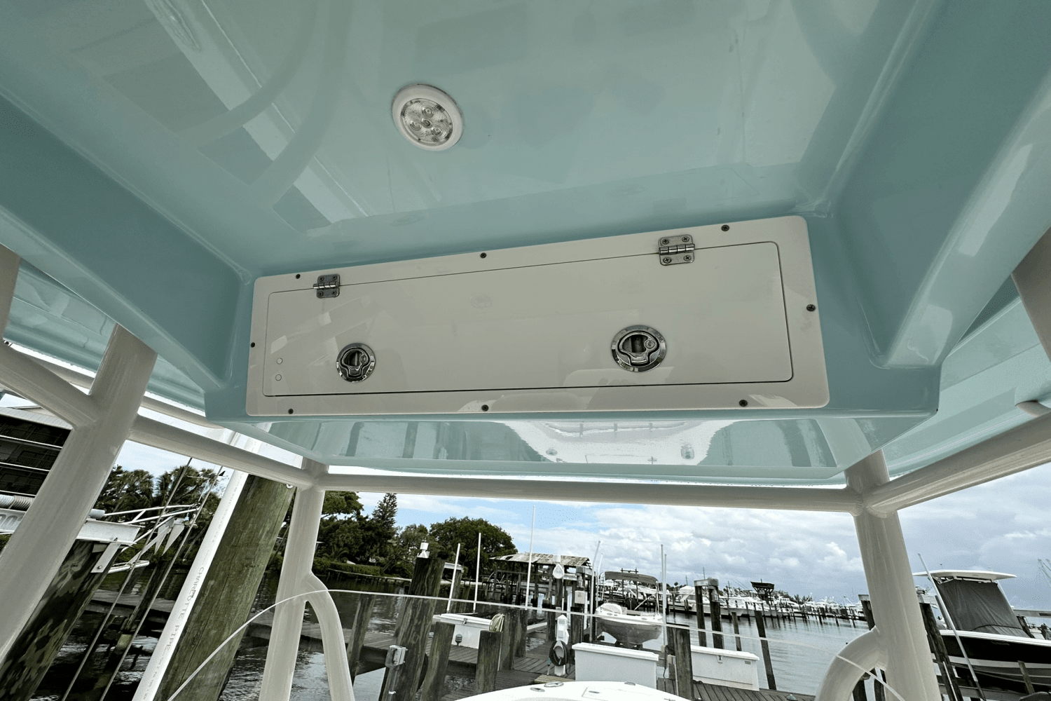 2018 Cobia 277 CC Image Thumbnail #35