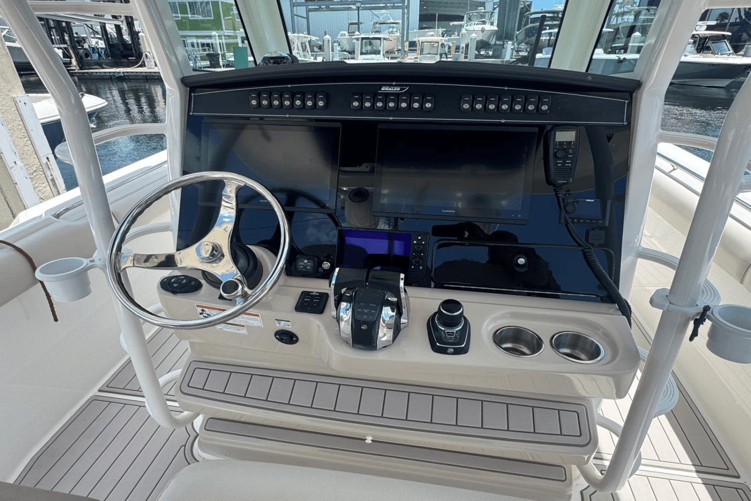 2018 Boston Whaler 330 OUTRAGE Image Thumbnail #17