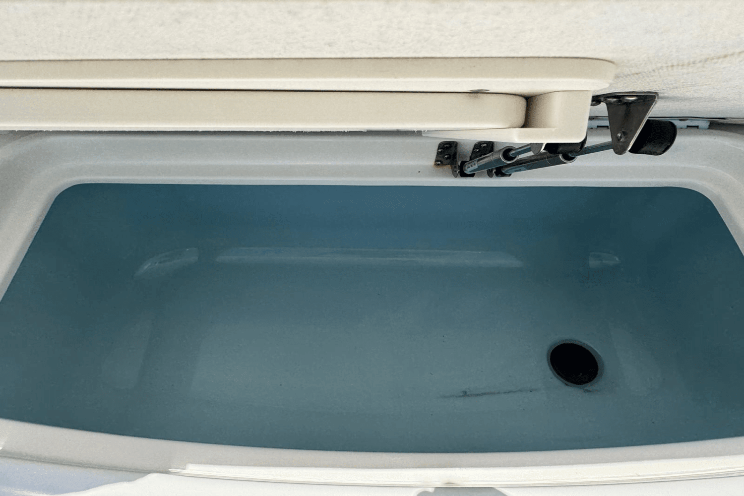 2018 Boston Whaler 330 OUTRAGE Image Thumbnail #24