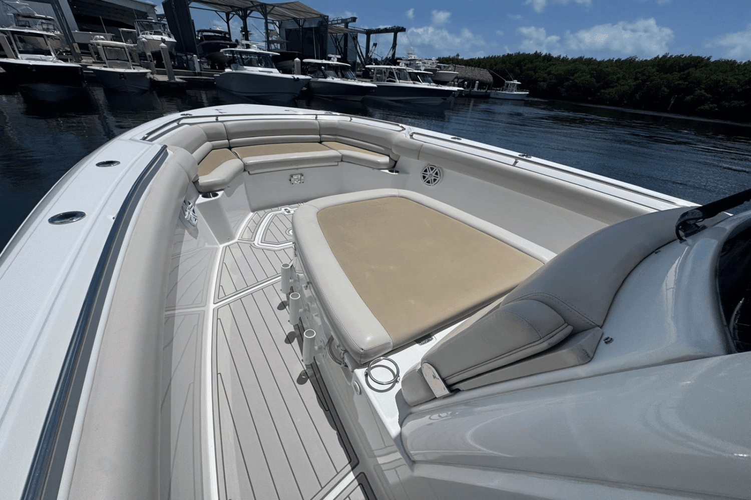 2018 Boston Whaler 330 OUTRAGE Image Thumbnail #13