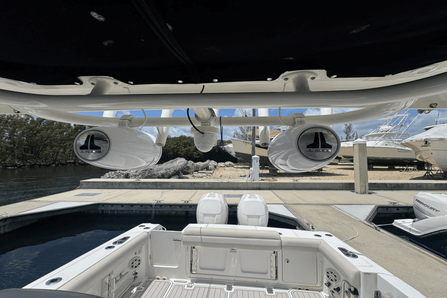 2018 Boston Whaler 330 OUTRAGE Image Thumbnail #26