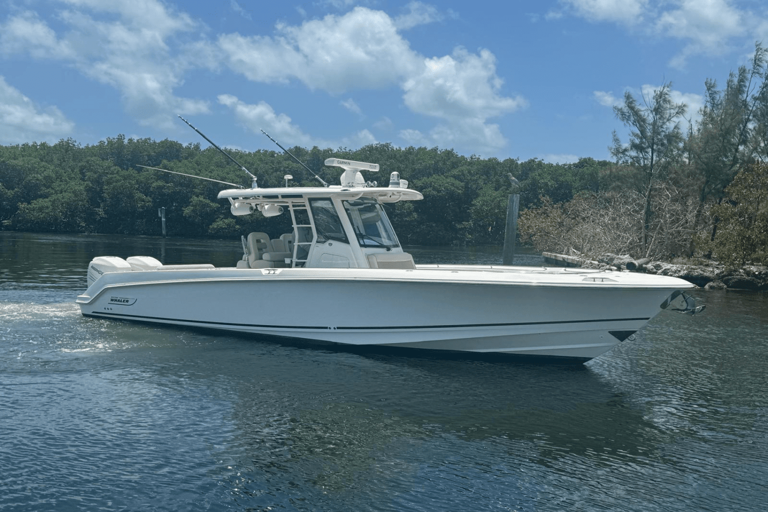 2018 Boston Whaler 330 OUTRAGE Image Thumbnail #2