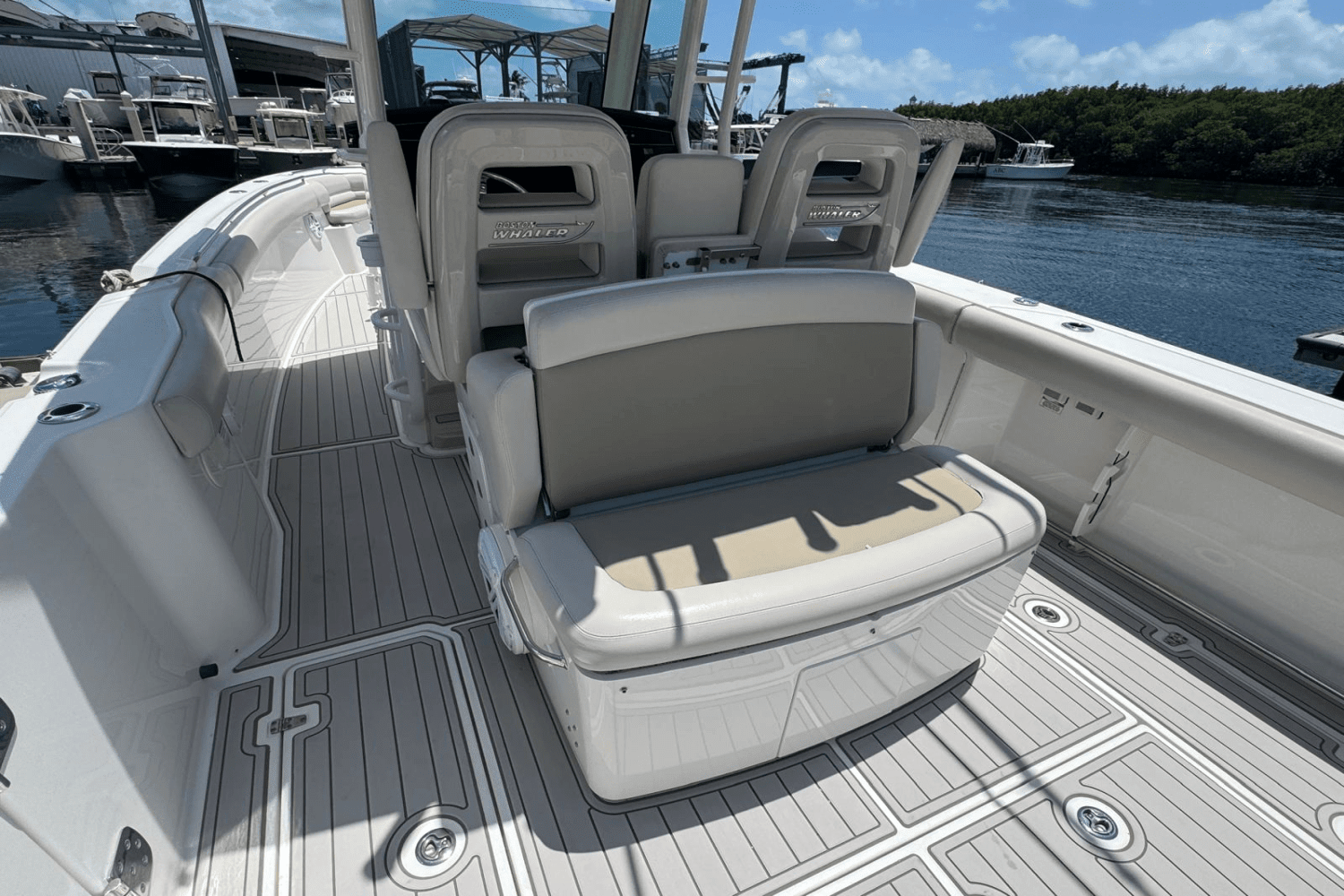 2018 Boston Whaler 330 OUTRAGE Image Thumbnail #22