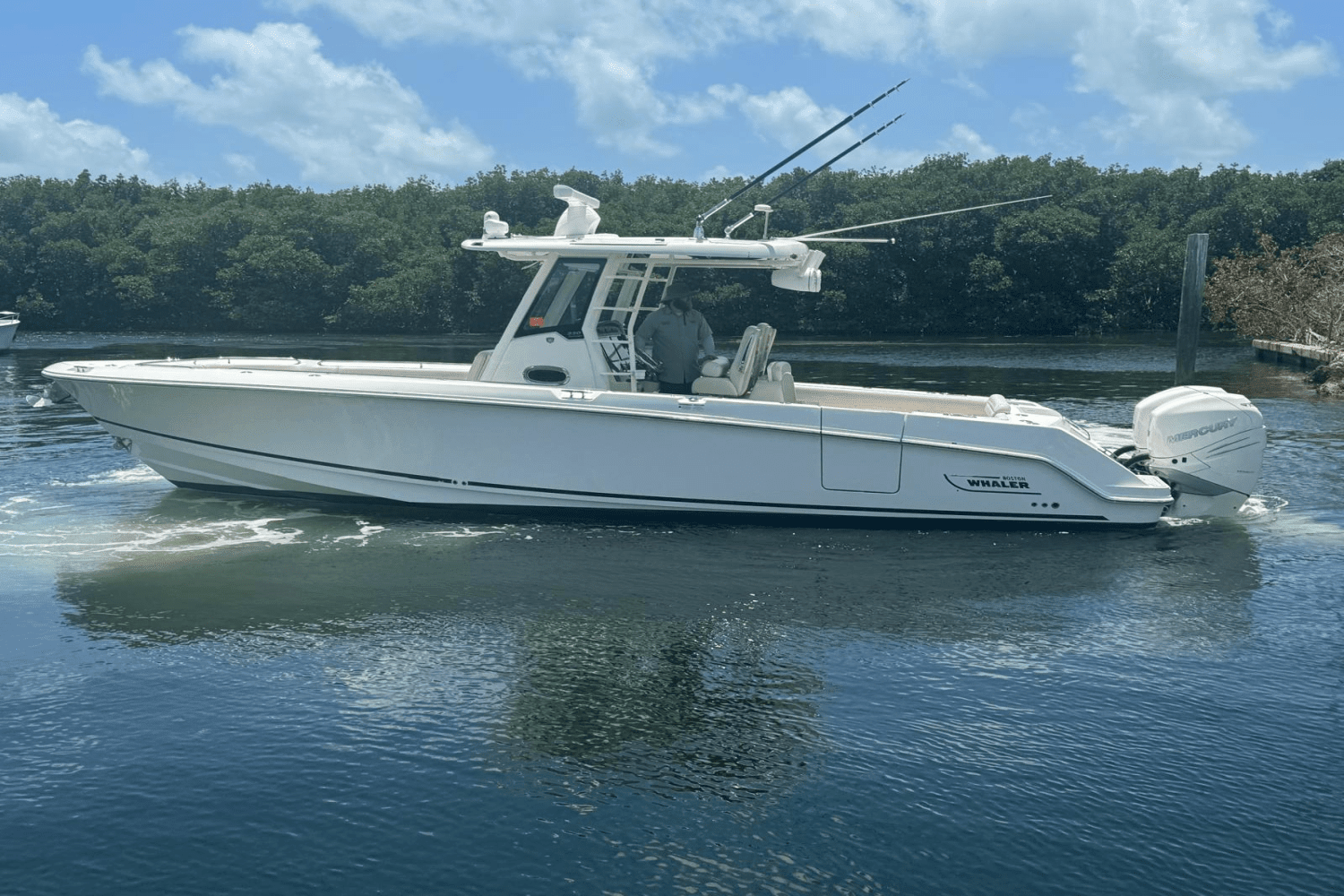 2018 Boston Whaler 330 OUTRAGE Image Thumbnail #8