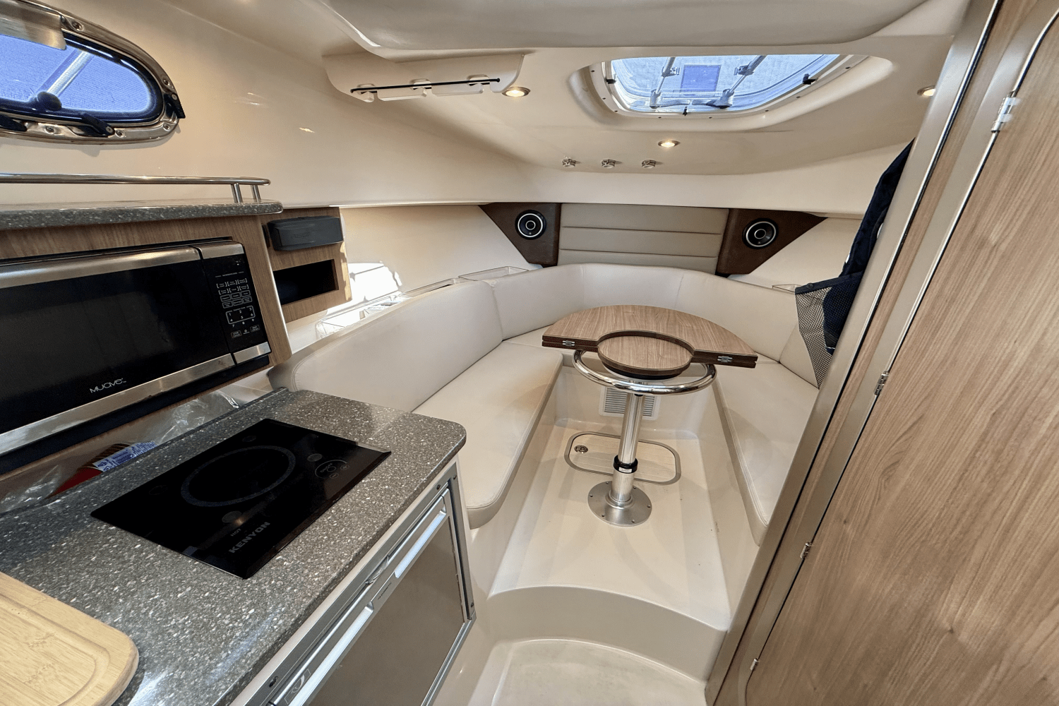 2018 Boston Whaler 285 CONQUEST Image Thumbnail #32