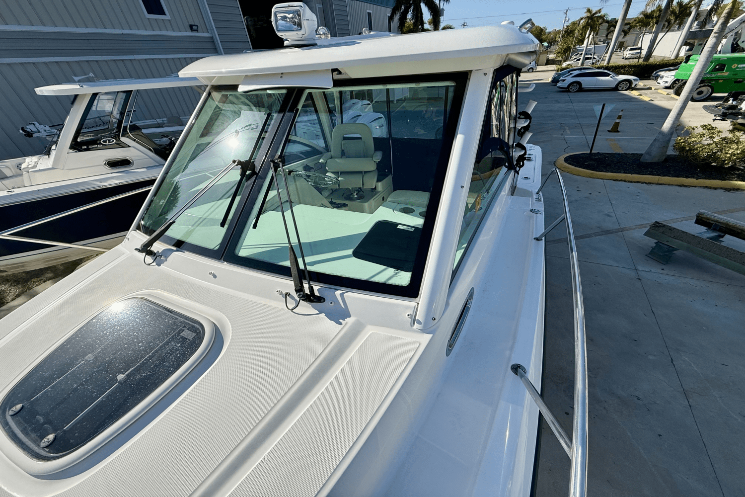 2018 Boston Whaler 285 CONQUEST Image Thumbnail #3