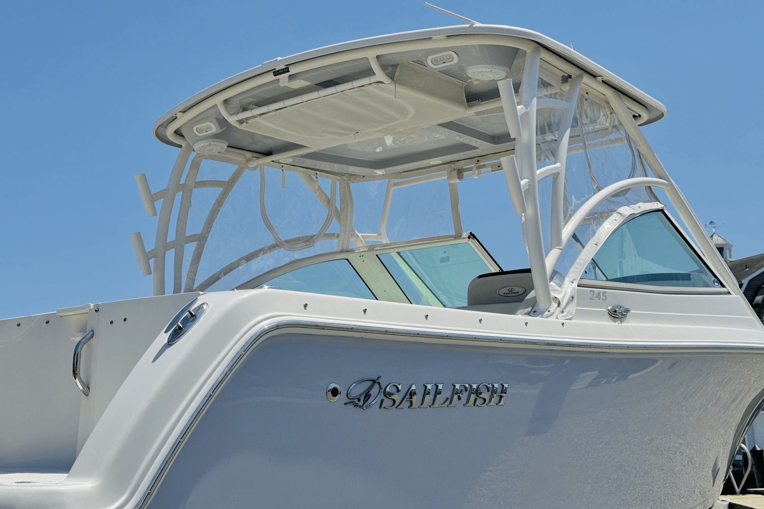 2022 Sailfish 245 DC Image Thumbnail #5