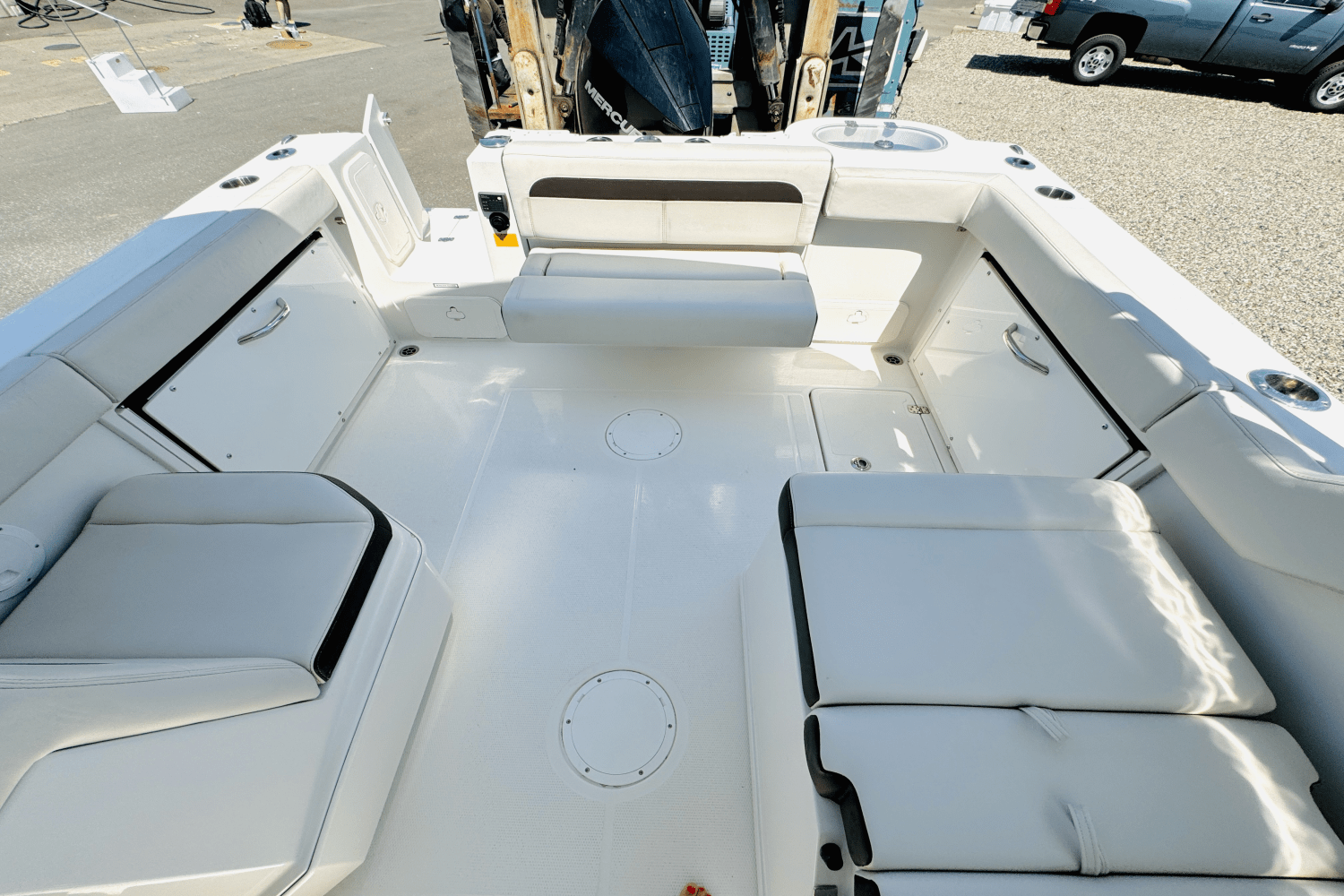 2022 Sailfish 245 DC Image Thumbnail #15