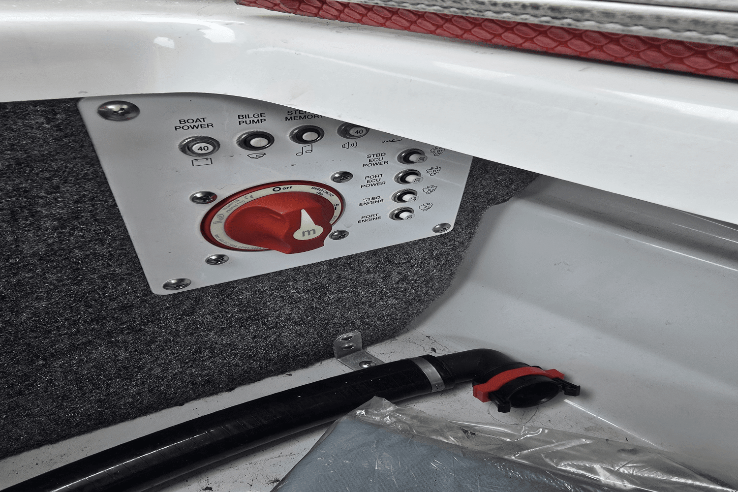2015 Scarab 215 HO IMPULSE Image Thumbnail #17