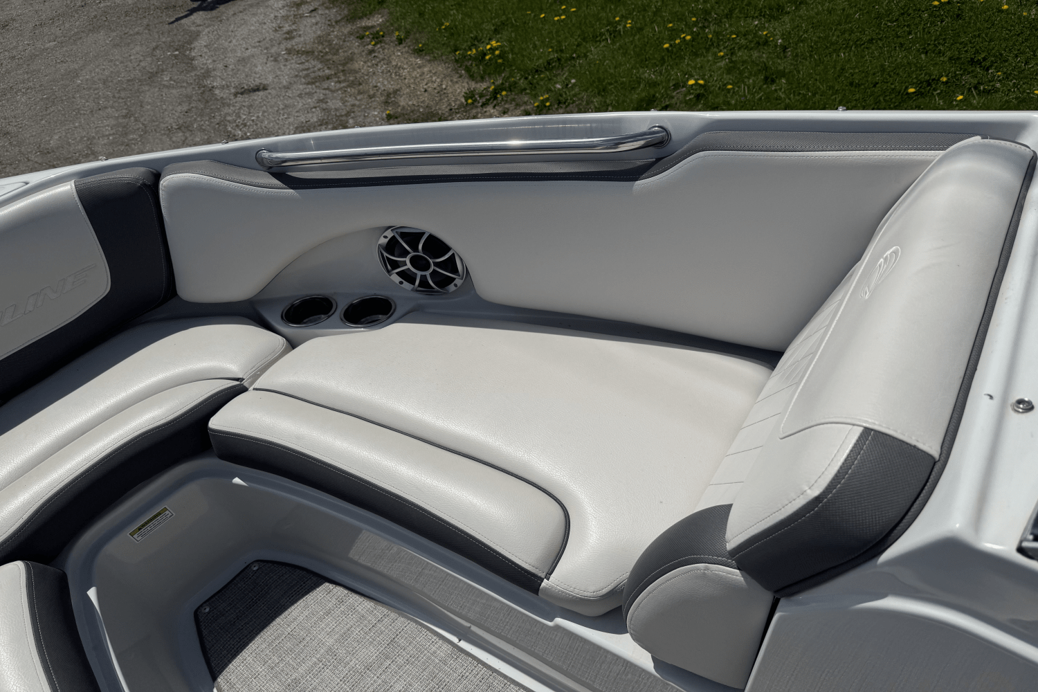 2020 Crownline 215SS Image Thumbnail #11
