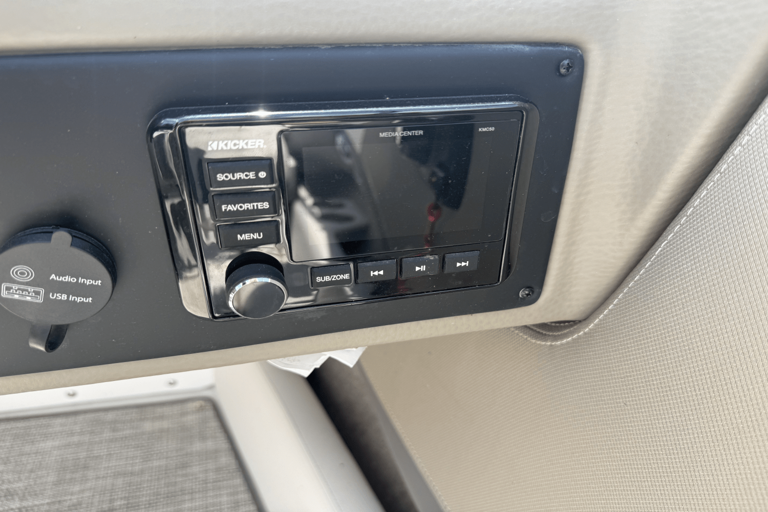 2020 Crownline 215SS Image Thumbnail #16