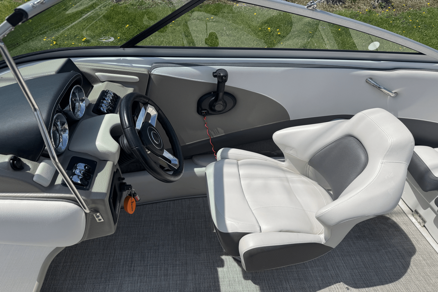 2020 Crownline 215SS Image Thumbnail #14