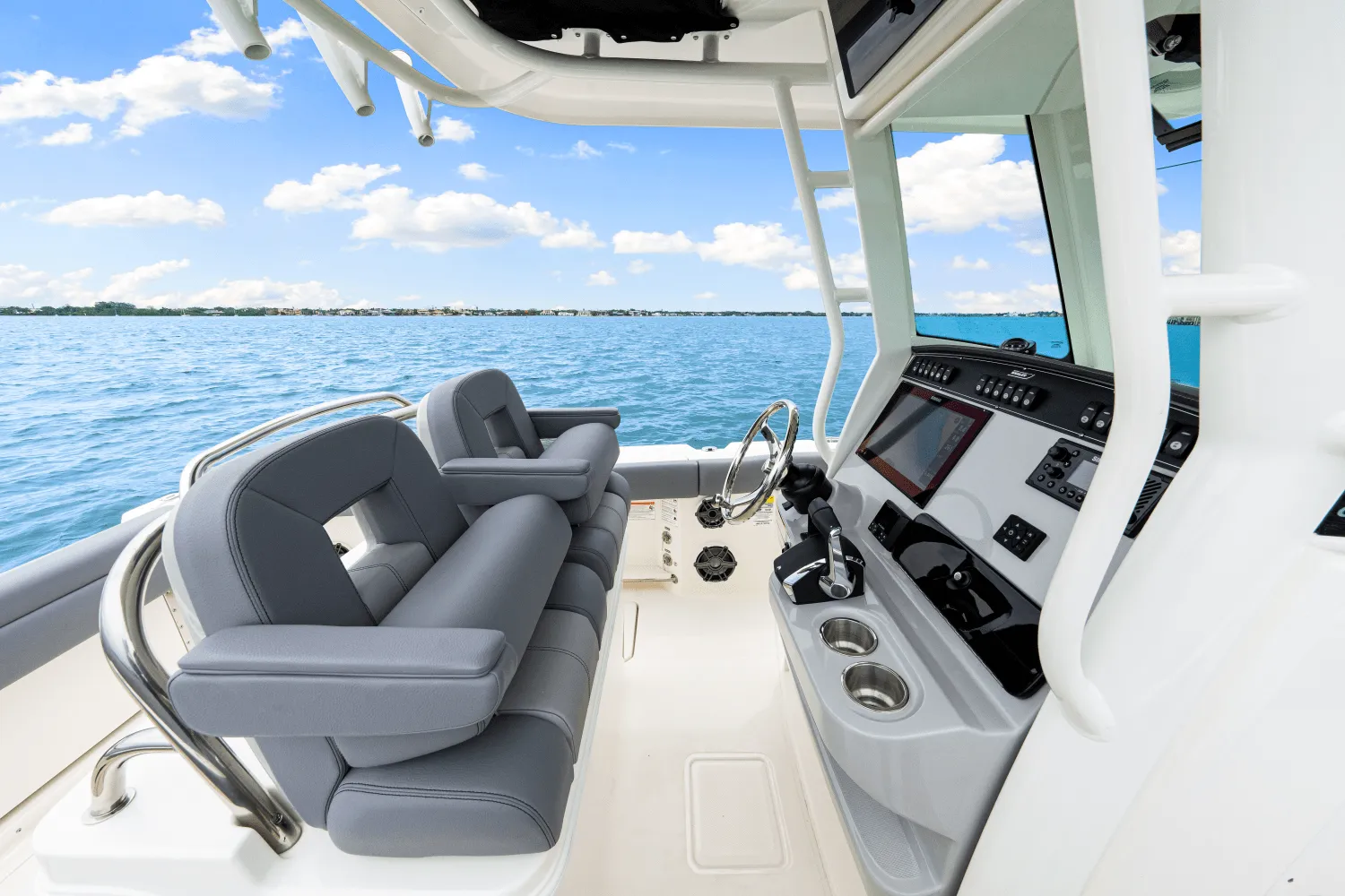 2026 Boston Whaler 250 Outrage Image Thumbnail #27