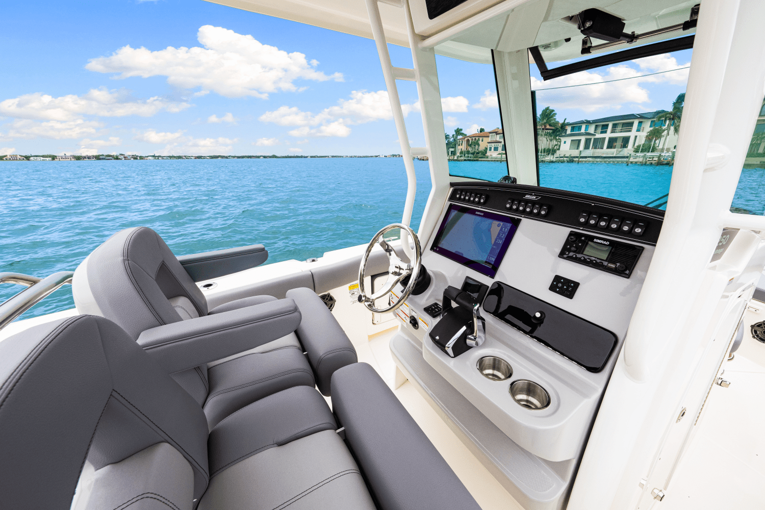 2026 Boston Whaler 250 Outrage Image Thumbnail #26