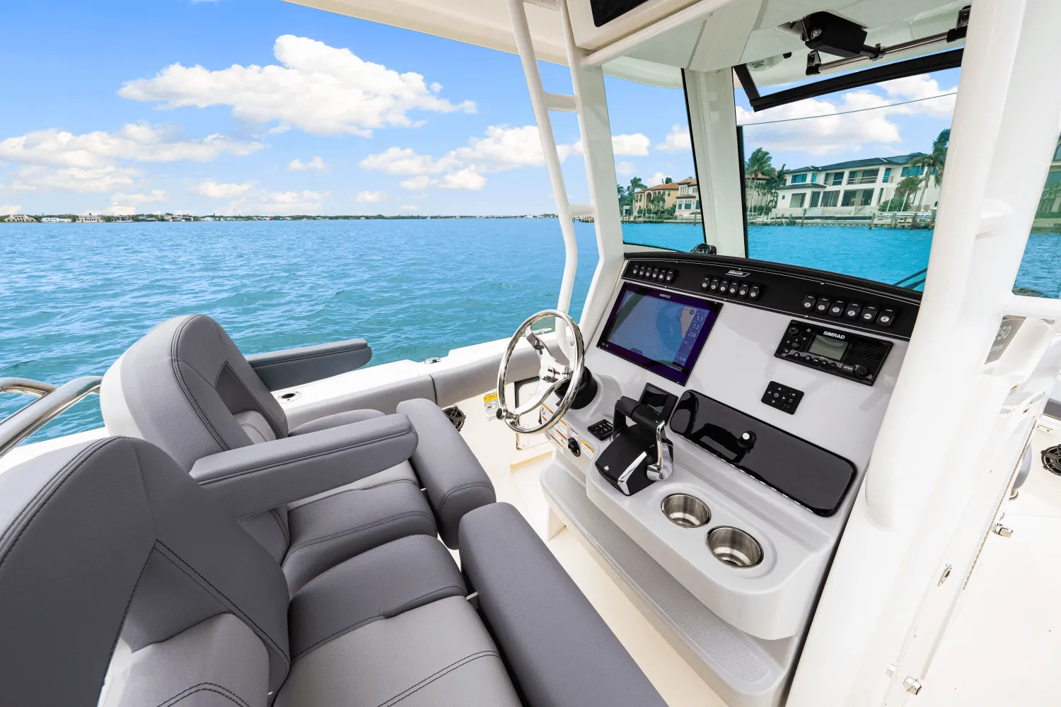 2026 Boston Whaler 250 Outrage Image Thumbnail #26