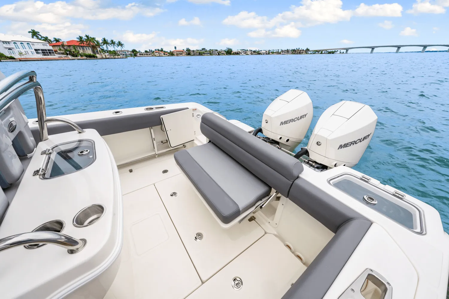 2026 Boston Whaler 250 Outrage Image Thumbnail #23