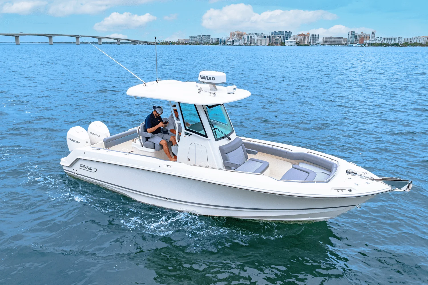 2026 Boston Whaler 250 Outrage Image Thumbnail #4