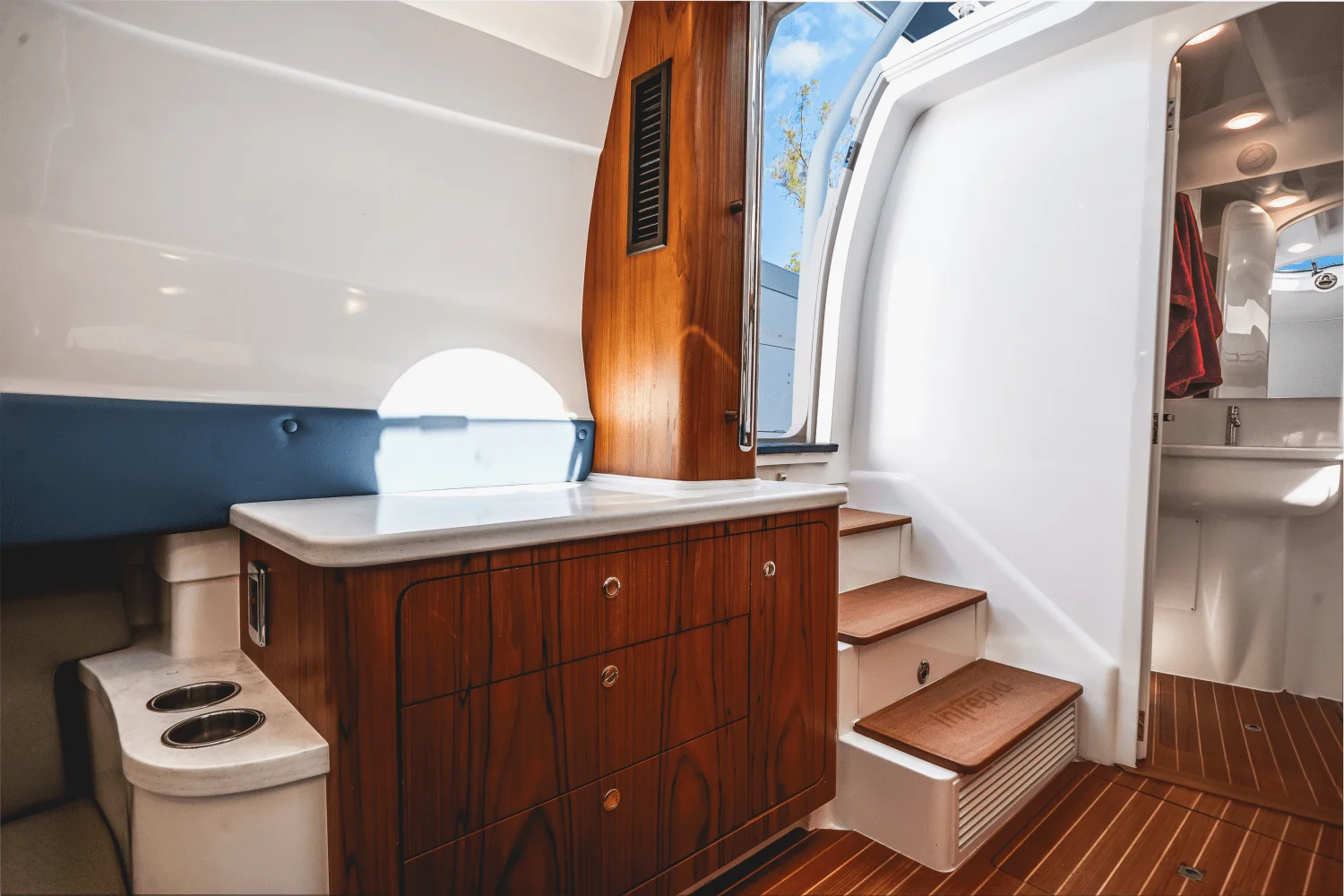 2022 Intrepid 475 PANCEA Image Thumbnail #27