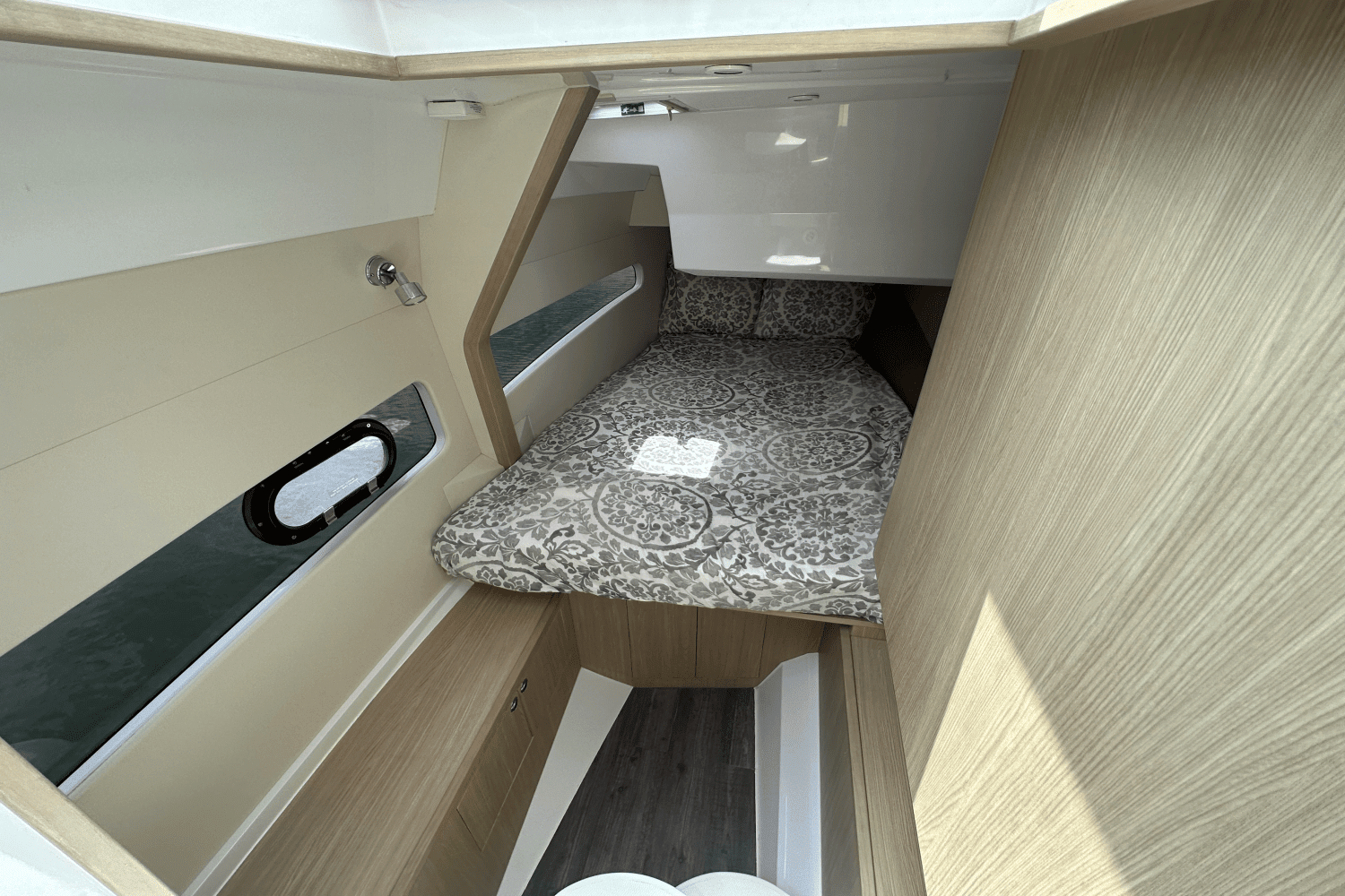 2021 Aquila 32 Image Thumbnail #47