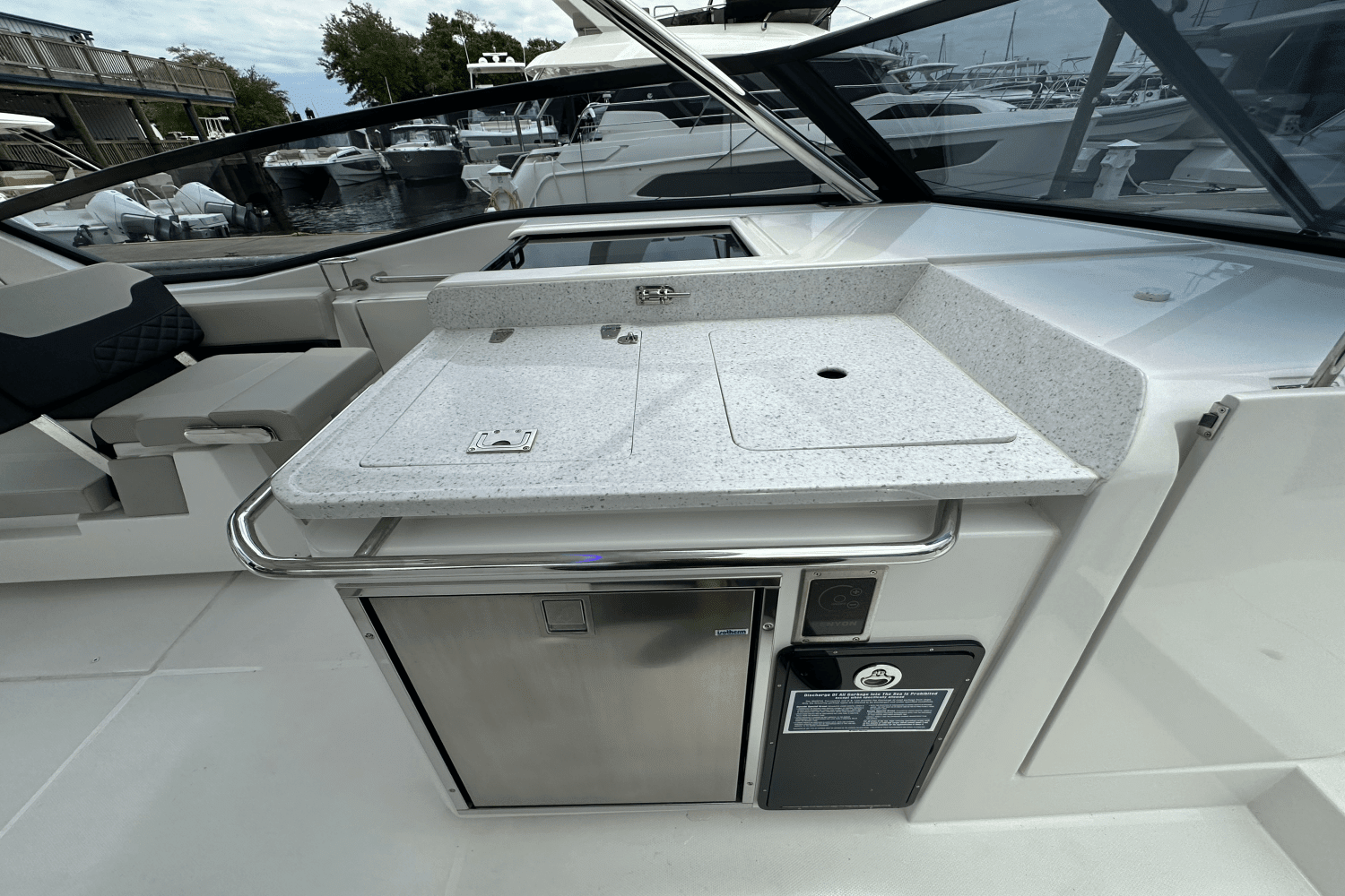 2021 Aquila 32 Image Thumbnail #37