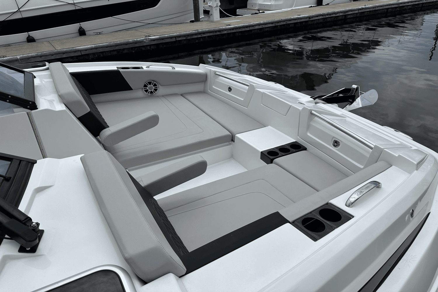 2021 Aquila 32 Image Thumbnail #30