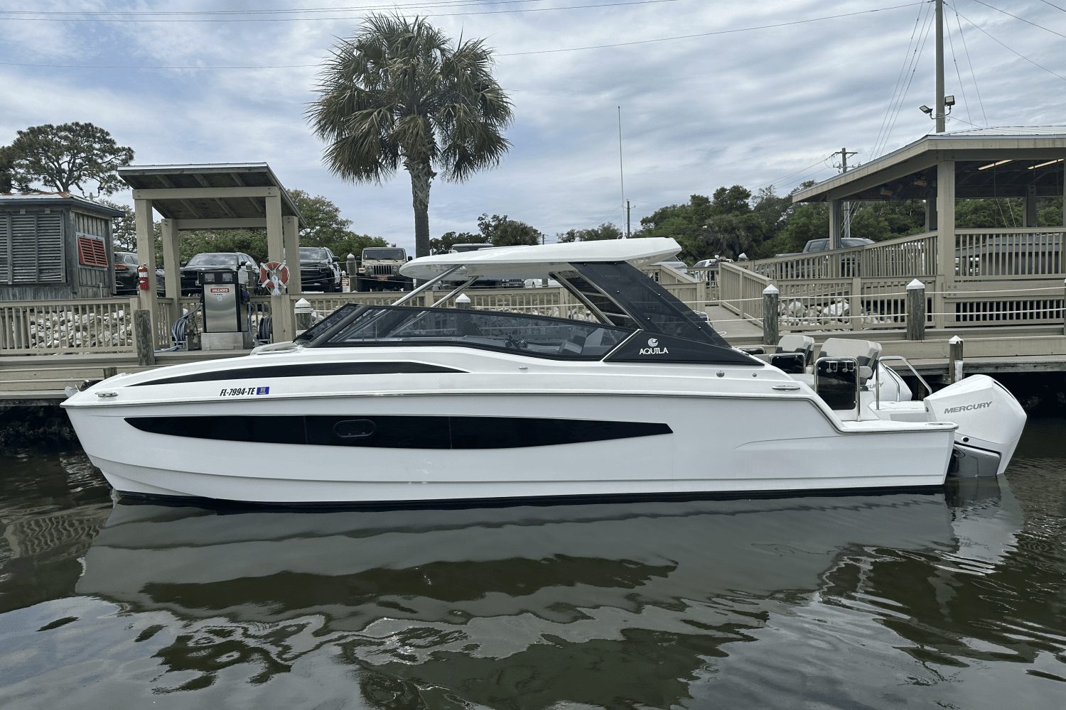 2021 Aquila 32 Image Thumbnail #2
