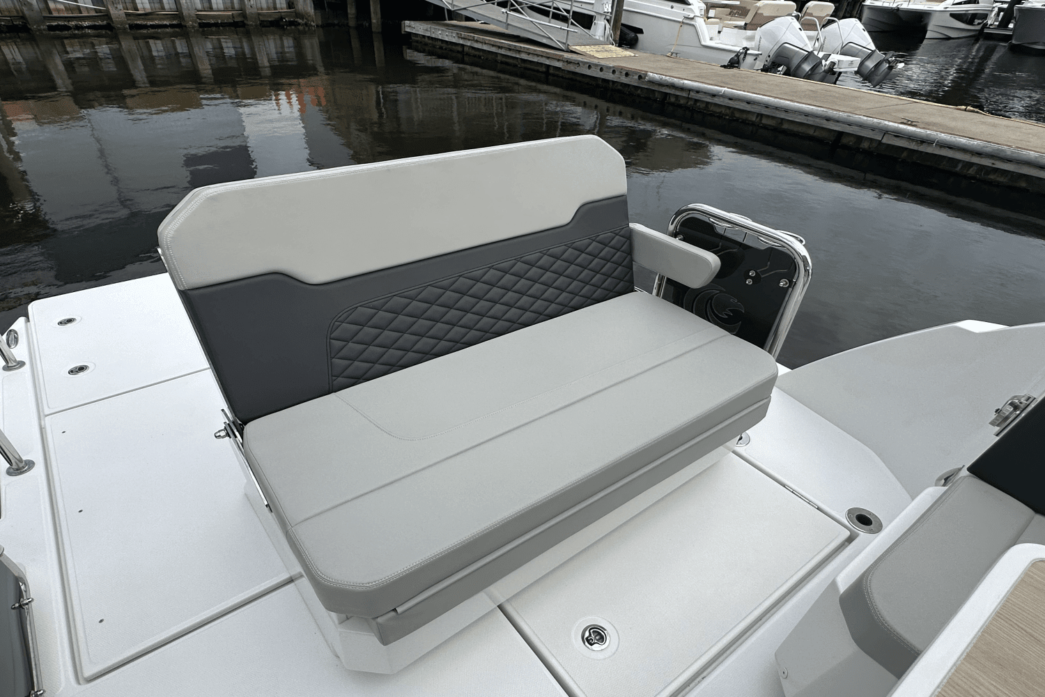 2021 Aquila 32 Image Thumbnail #12