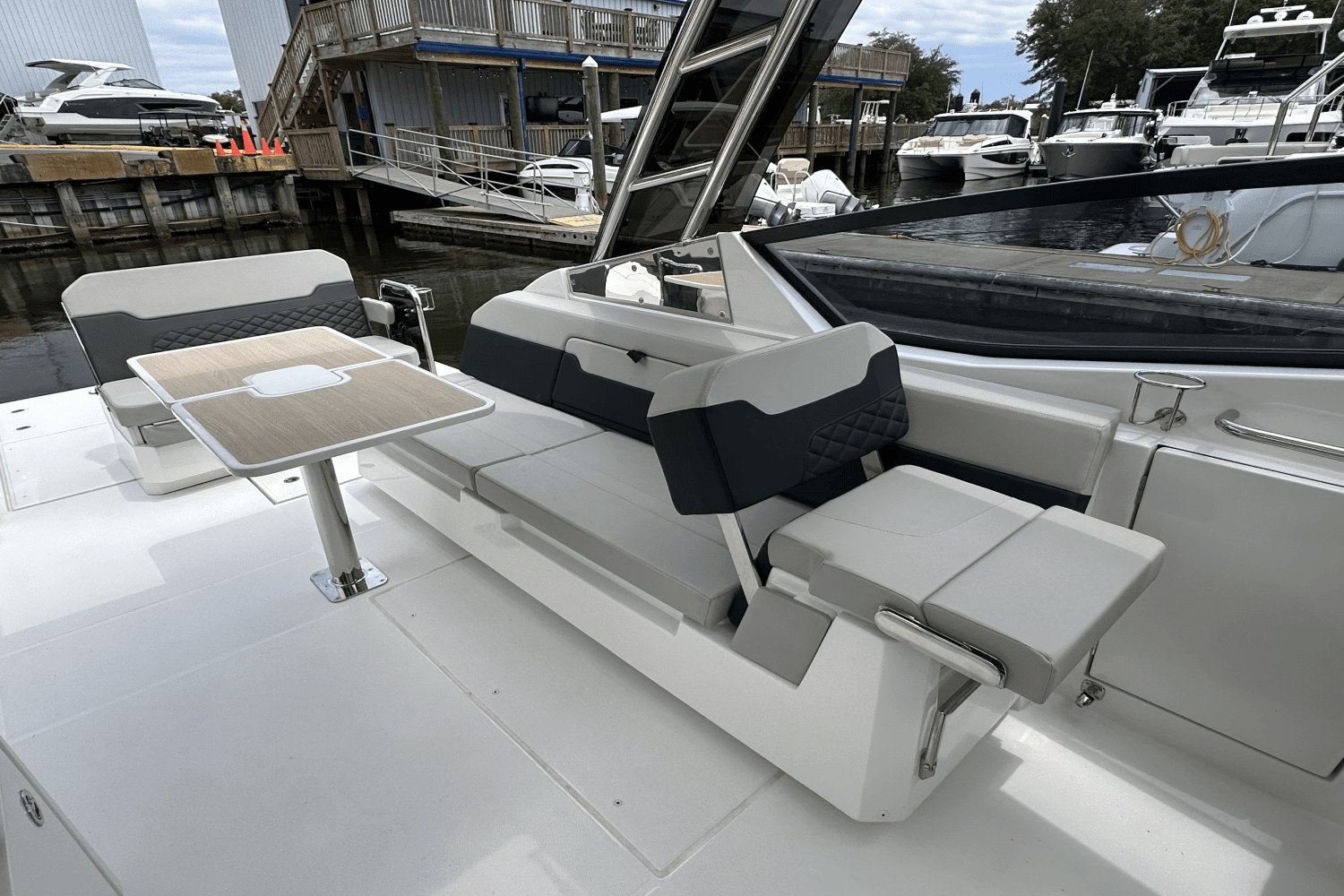 2021 Aquila 32 Image Thumbnail #32