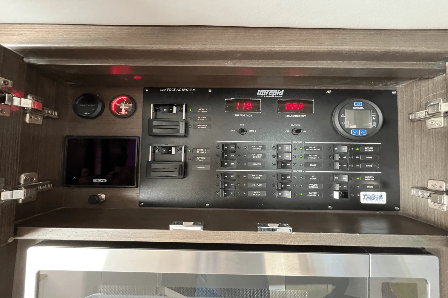 2021 Intrepid 438 EVOLUTION Image Thumbnail #21