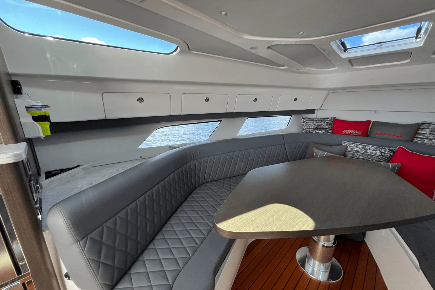 2021 Intrepid 438 EVOLUTION Image Thumbnail #17