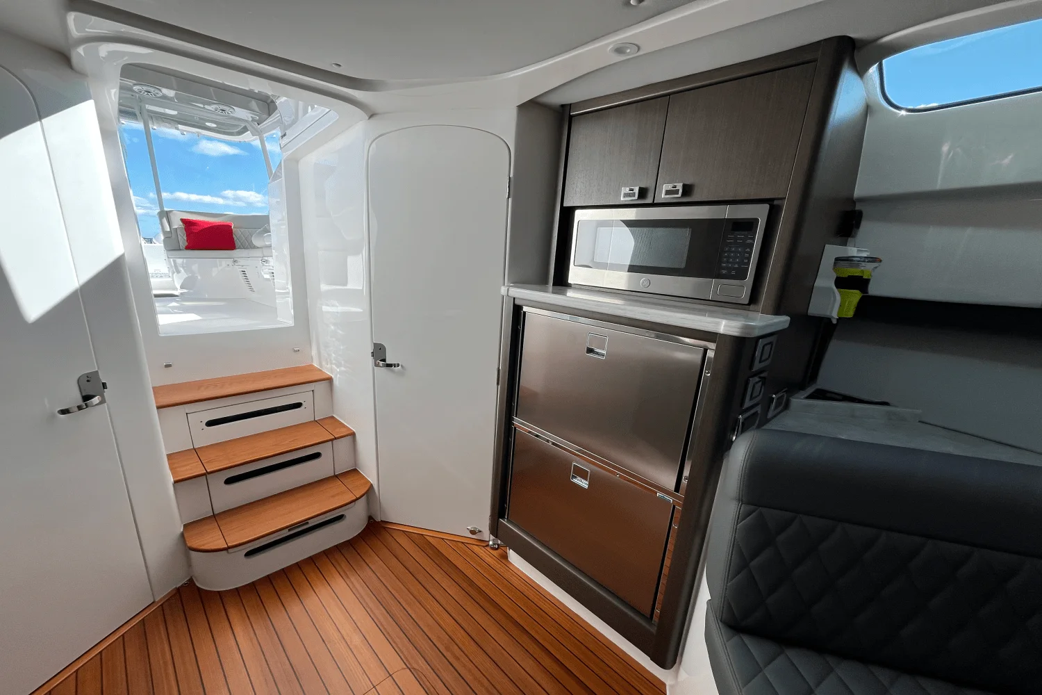 2021 Intrepid 438 EVOLUTION Image Thumbnail #18