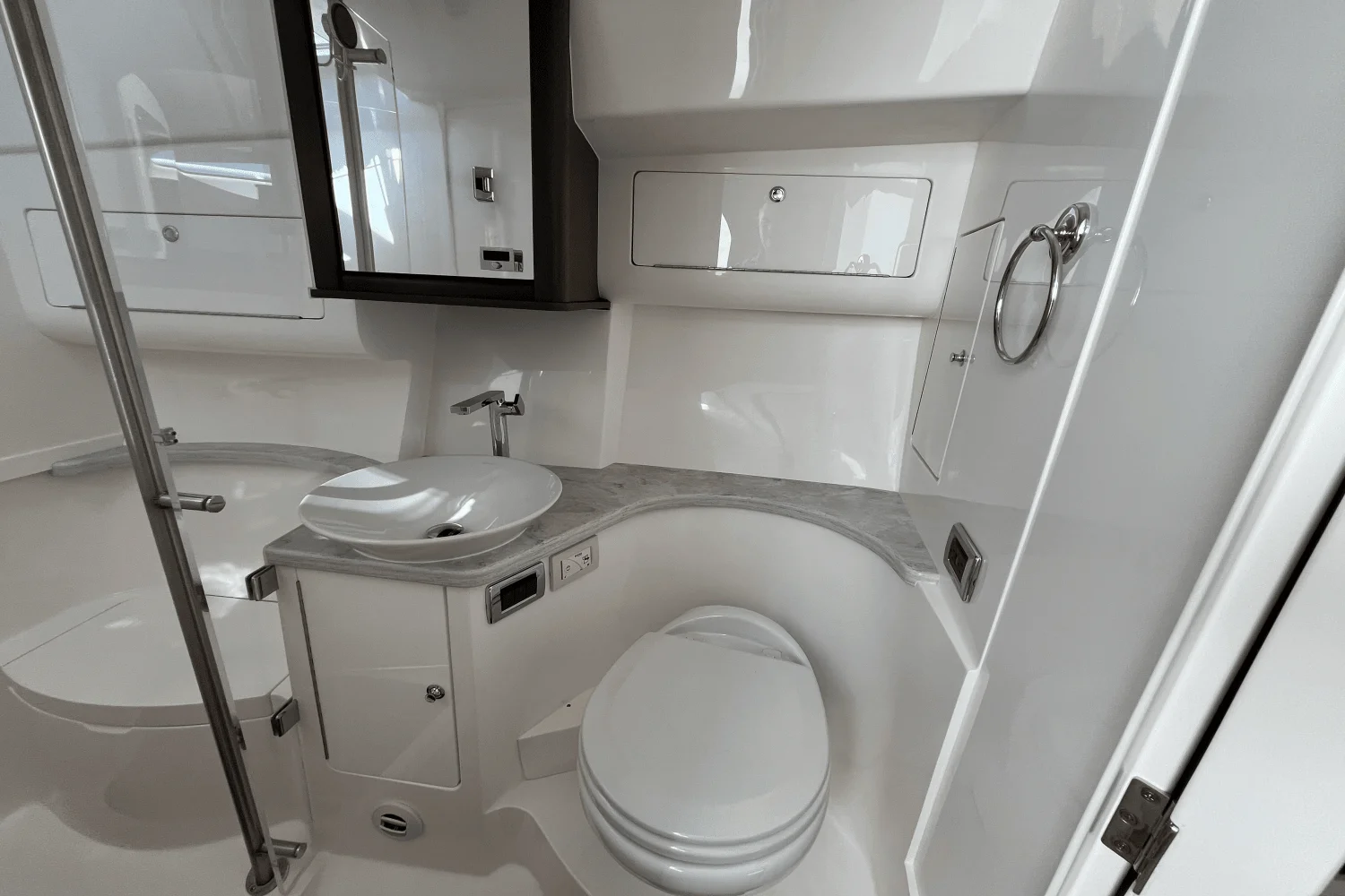 2021 Intrepid 438 EVOLUTION Image Thumbnail #30