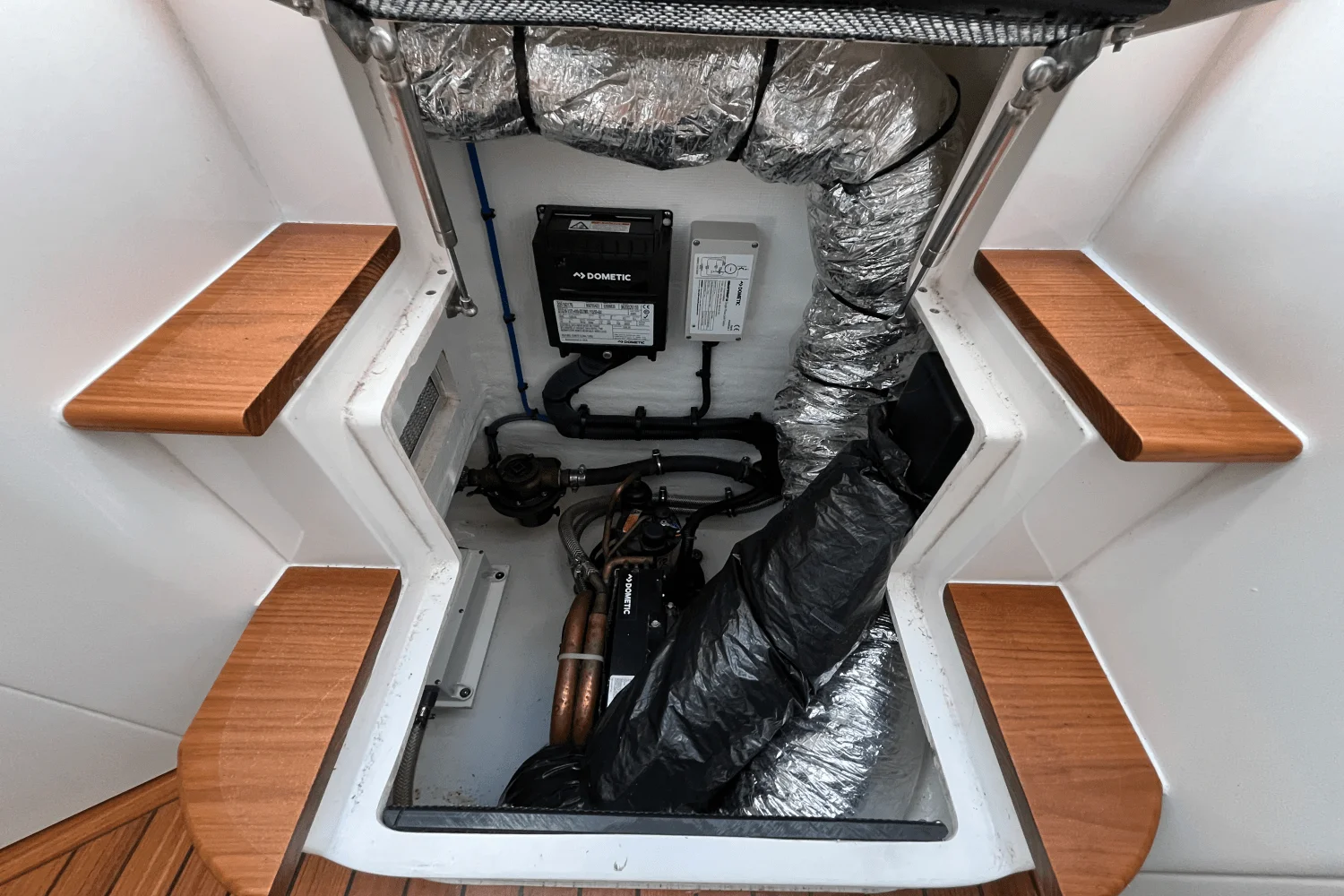 2021 Intrepid 438 EVOLUTION Image Thumbnail #22