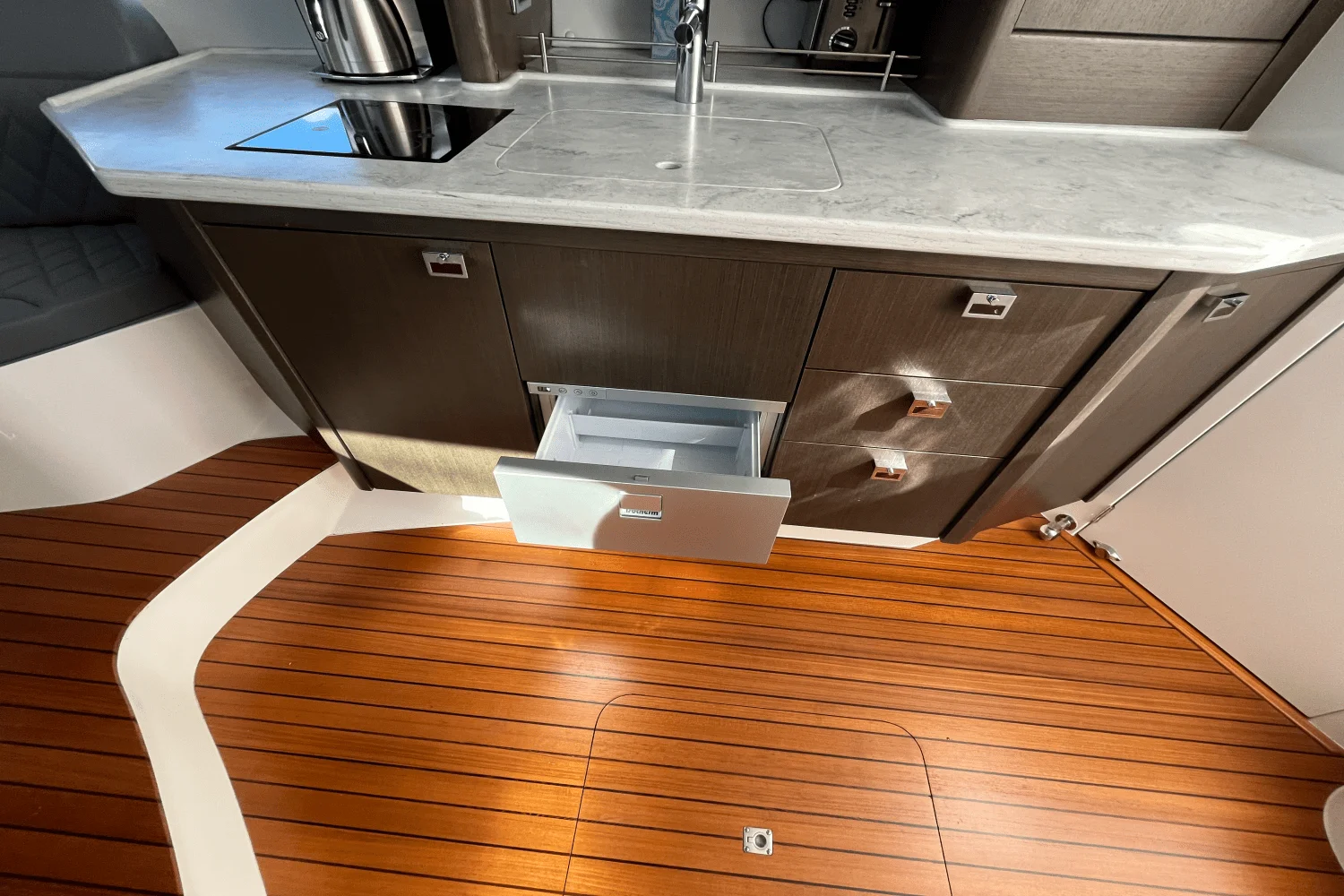 2021 Intrepid 438 EVOLUTION Image Thumbnail #14