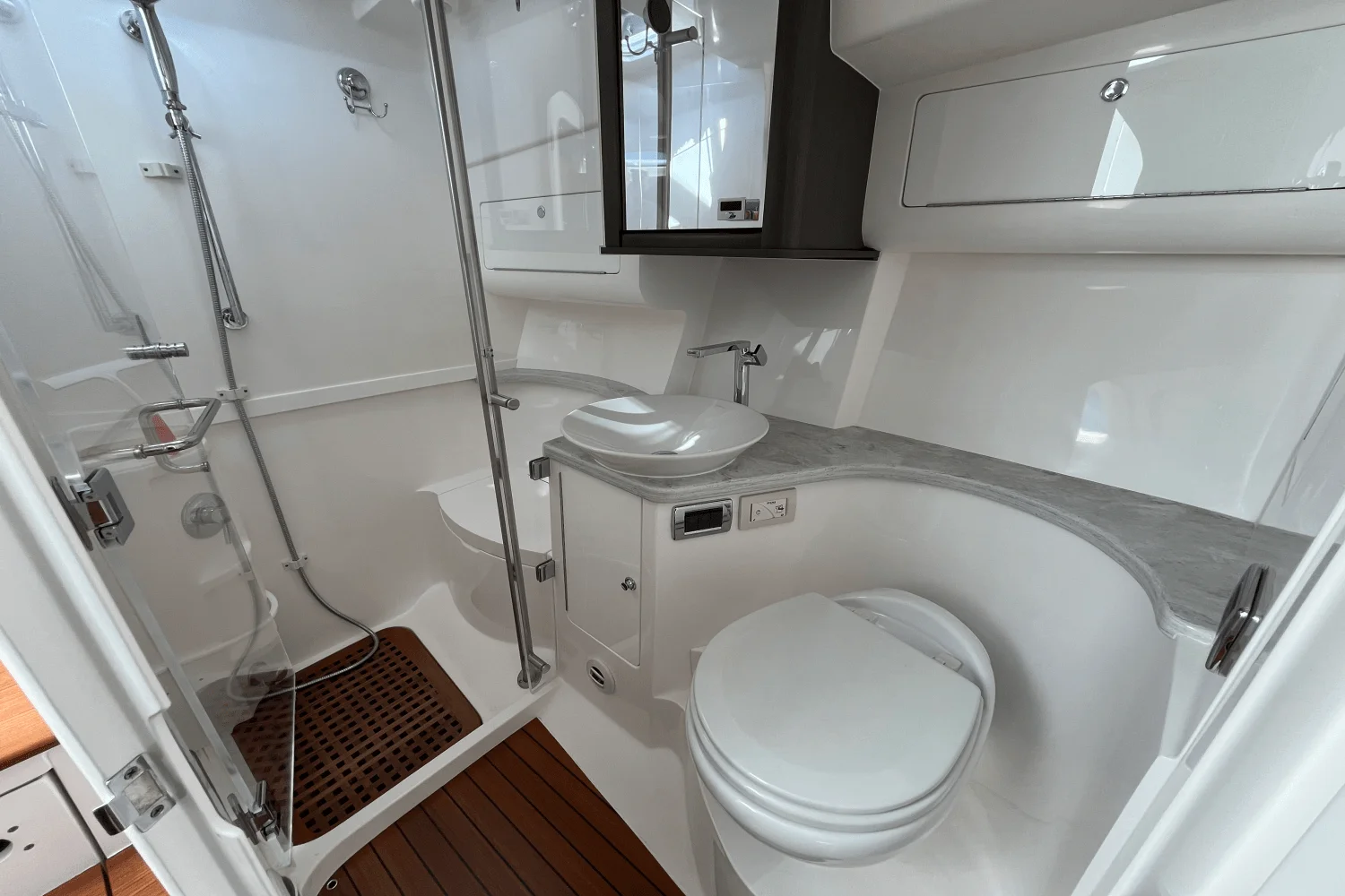 2021 Intrepid 438 EVOLUTION Image Thumbnail #29