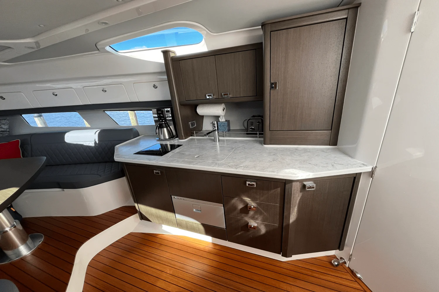 2021 Intrepid 438 EVOLUTION Image Thumbnail #12